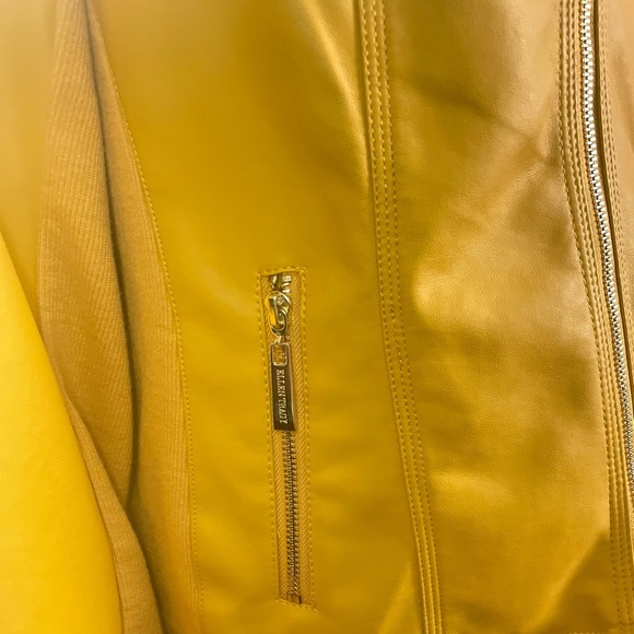 Ellen Tracy Mustard Faux Leather Jacket 
Size M - Picture 4 of 7